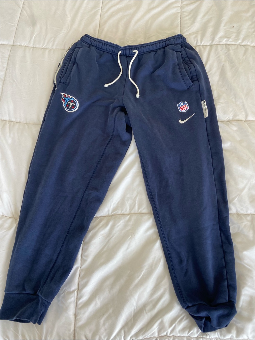 Nike NFL Tennessee Titans Sweatpants Joggers NWOT Large